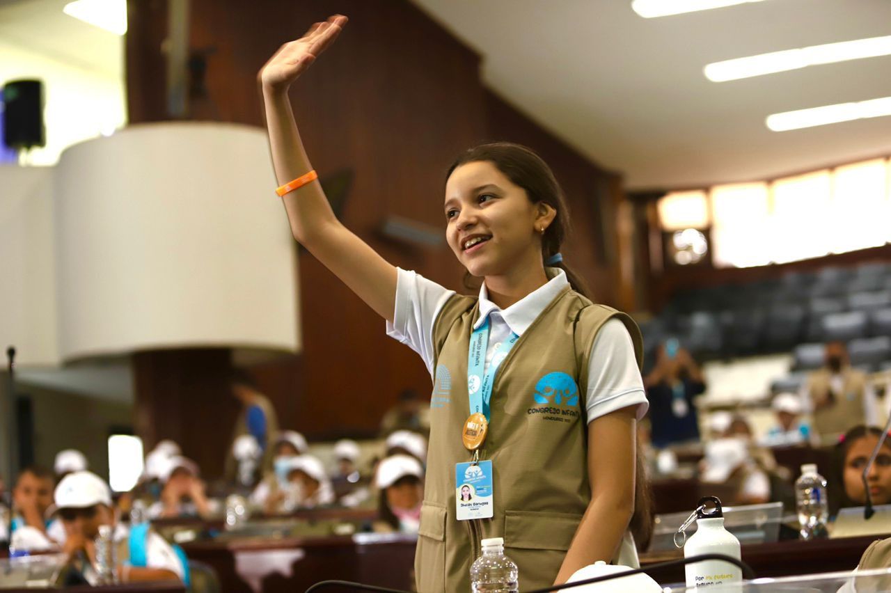 Niña olanchana la nueva presidenta del Congreso Infantil