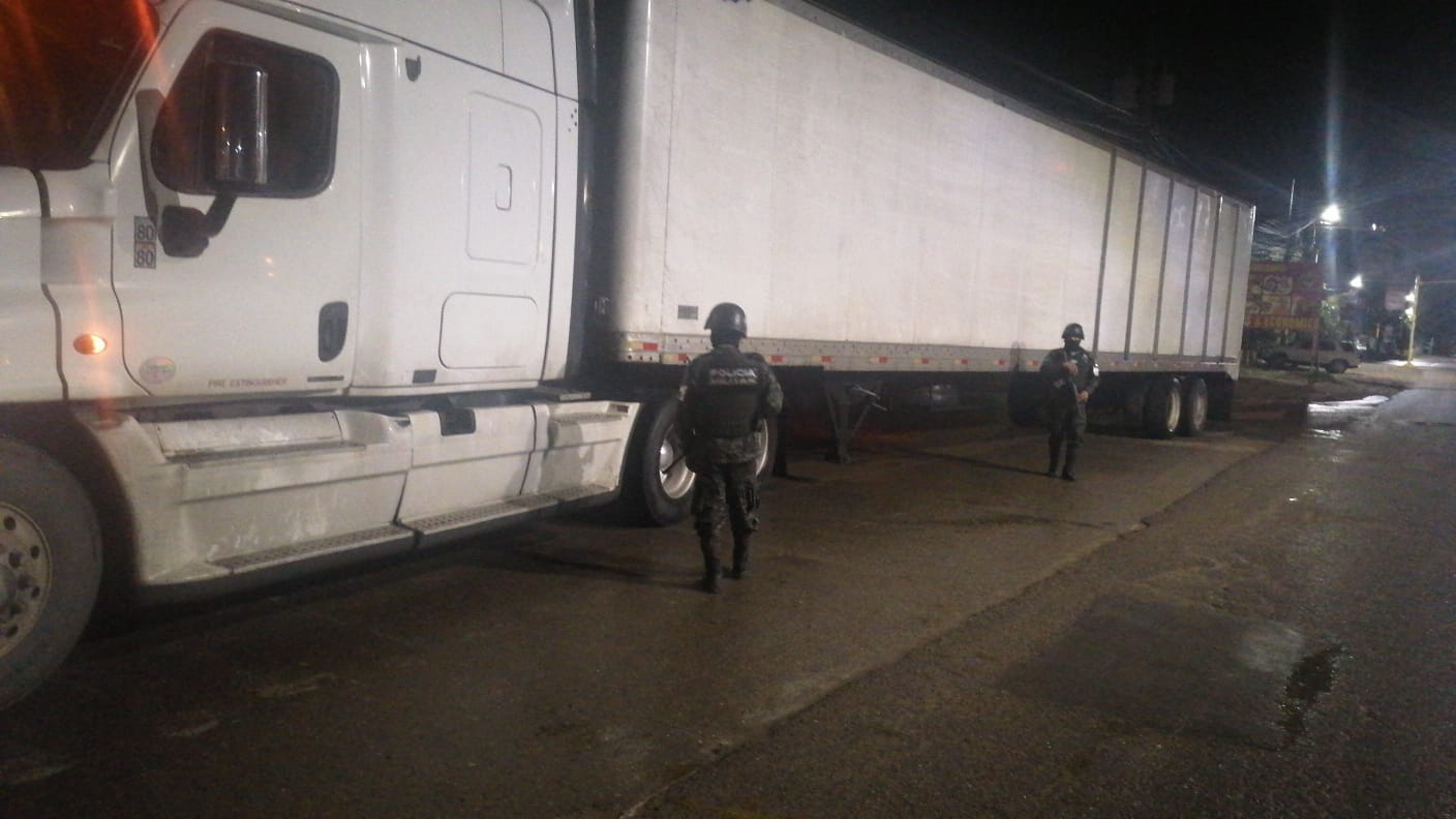 Incautan varios paquetes de cocaína