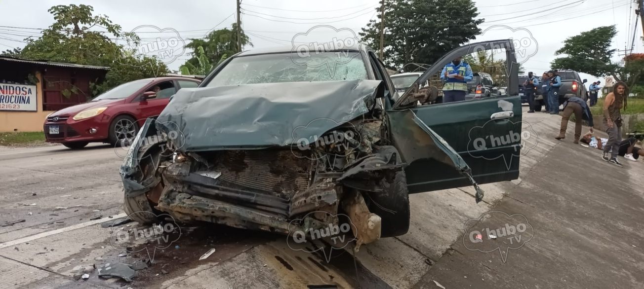 Varios heridos deja triple colisión