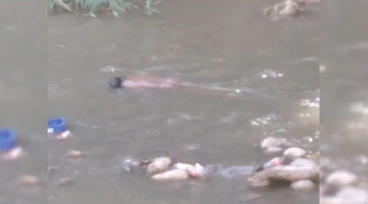 Encuentran cadáver de un hombre en río Chiquito