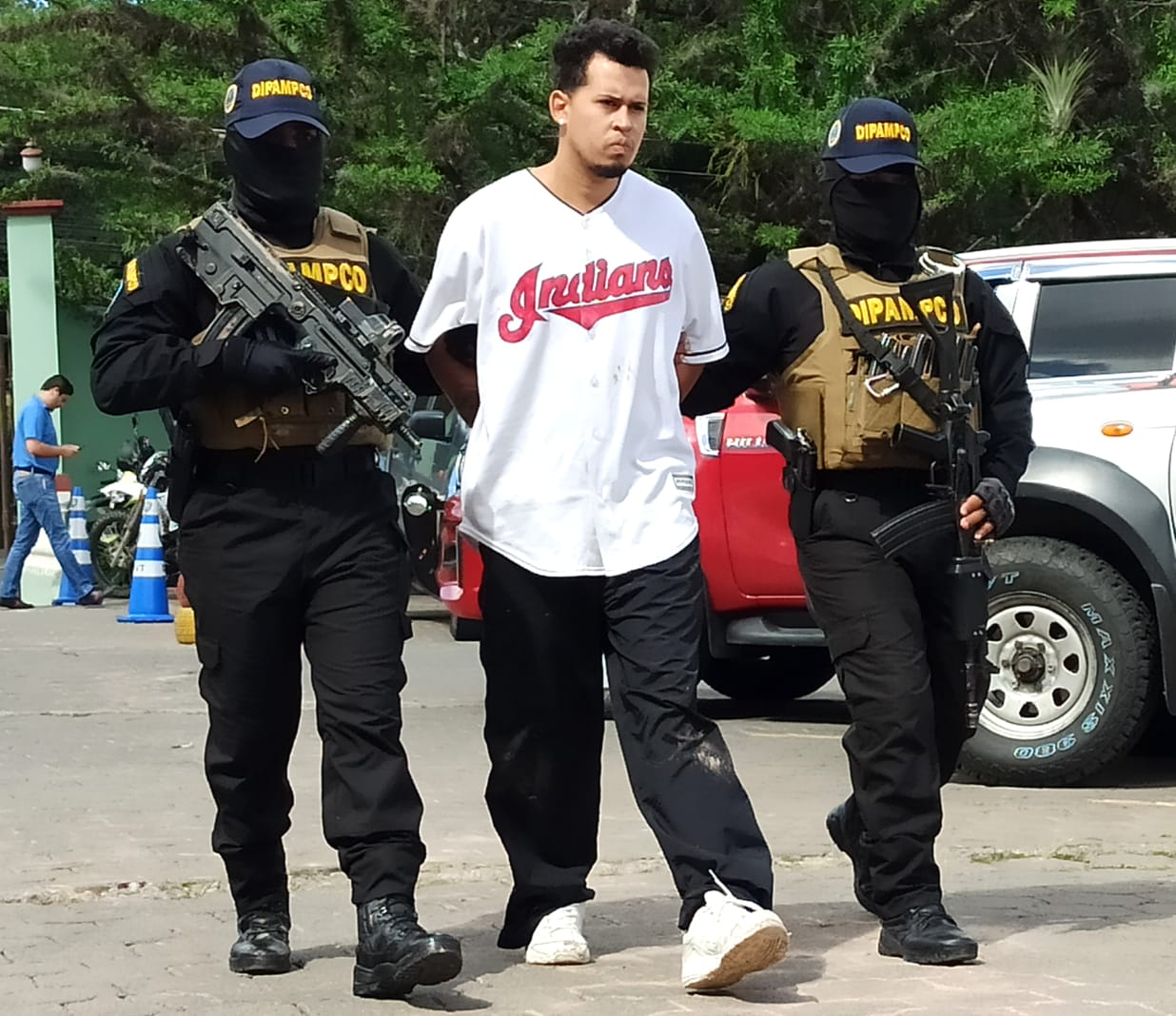 Capturan a supuesto extorsionador en Valle de Ángeles