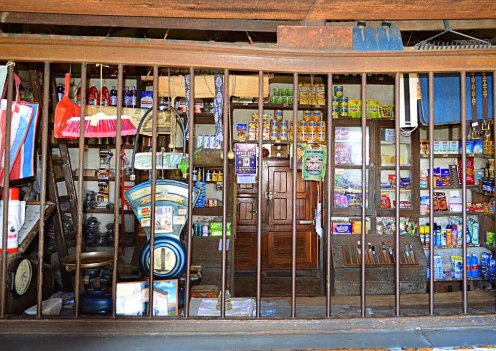 Pulperías, bares y restaurantes sin bebidas por paro del Stibys