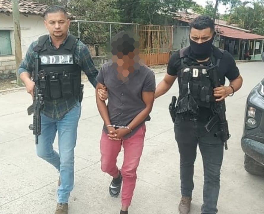 Capturan a mototaxista por supuesto abuso a menor de edad