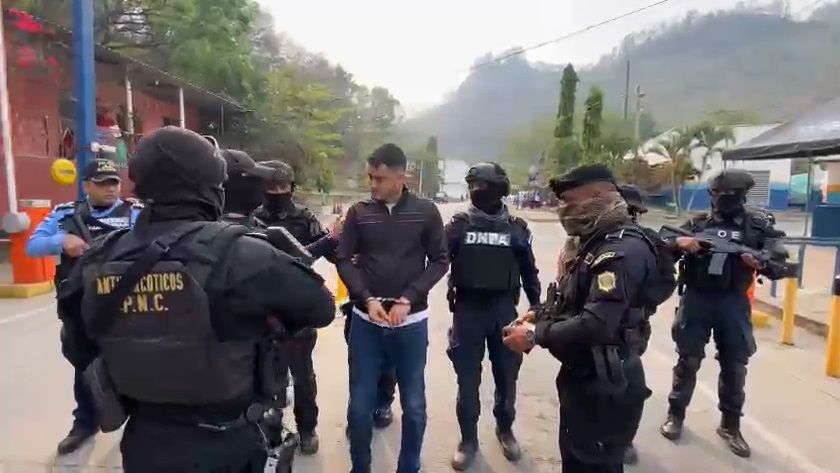 Policía hondureña captura a guatemalteco solicitado en extradición por Estados Unidos de América