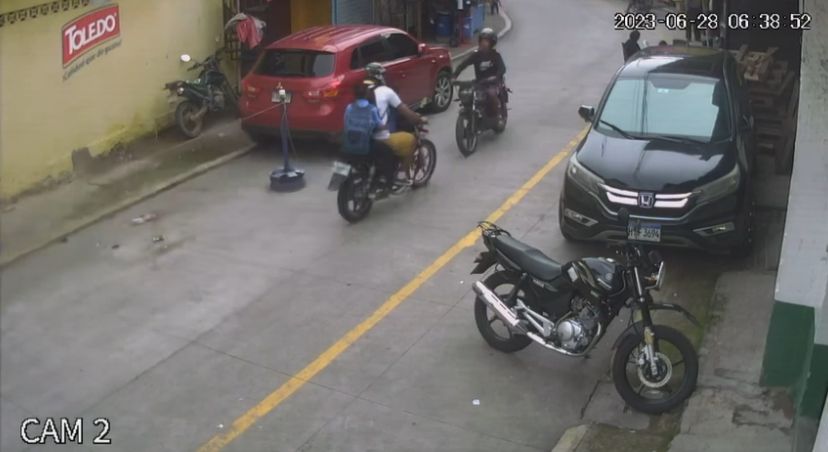 Motociclistas chocan cerca del mercado zonal Belén en Comayagüela  (VIDEO)