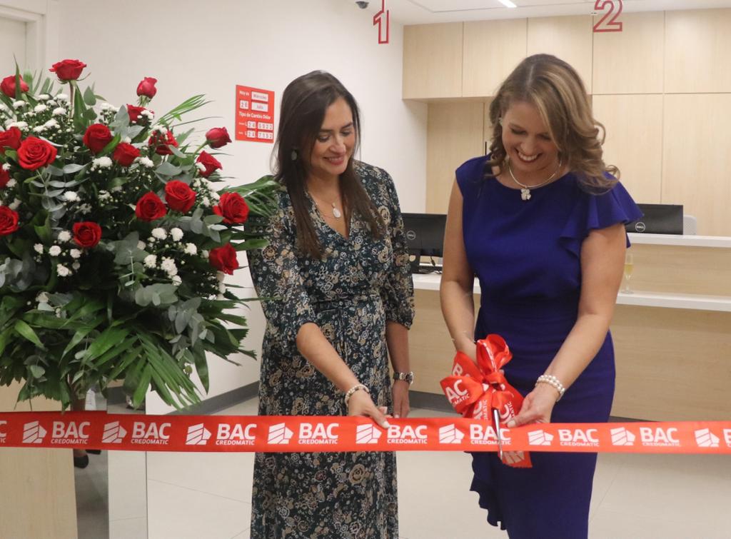 BAC inaugura nueva agencia centrada en el cliente en Villa San Miguel