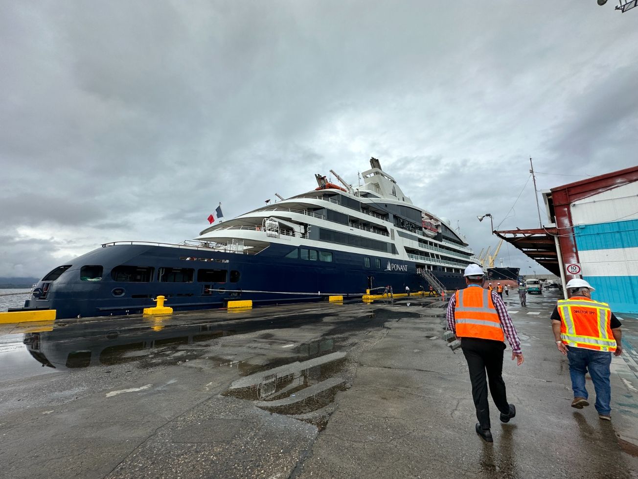 Crucero francés Ponant llega a Puerto Cortés; vacacionistas visitarán varios destinos del país