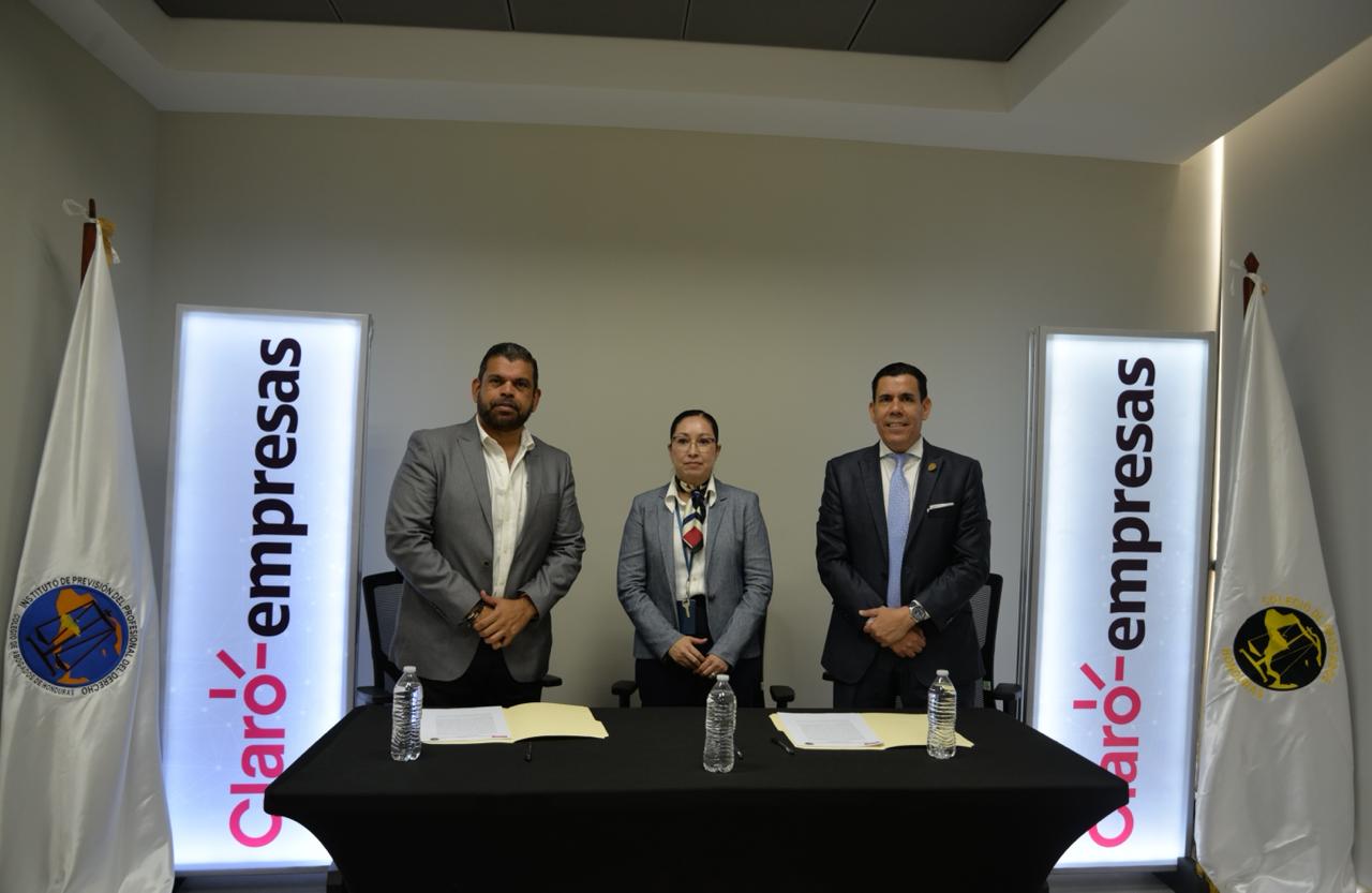 CLARO y el Colegio de Abogados de Honduras firman convenio para beneficiar a sus agremiados