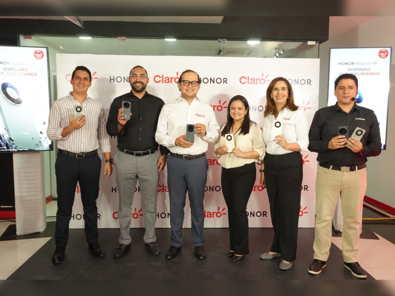 HONOR MAGIC8 SERIES LLEGA A TIENDAS CLARO CON INTELIGENCIA ARTIFICIAL AVANZADA Y UN SMARTPHONE CON GUINNESS WORLD RECORD