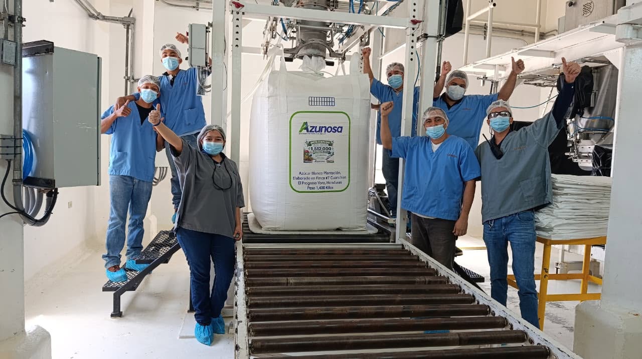 AZUNOSA celebra 52 años con una zafra histórica y más de 3,000 empleos en el Valle de Sula