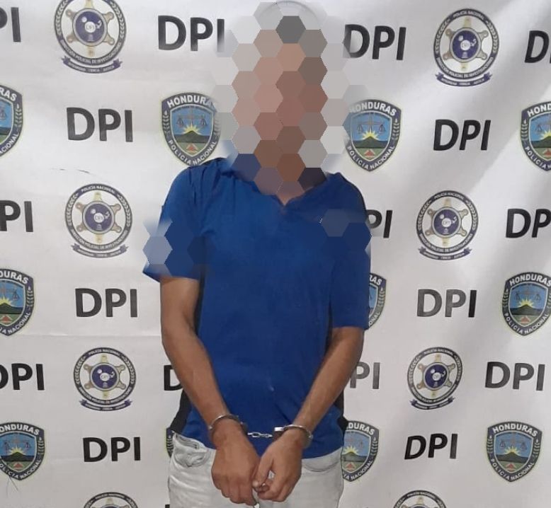 Hombre mata a su "amigo" por la disputa de un teléfono celular.