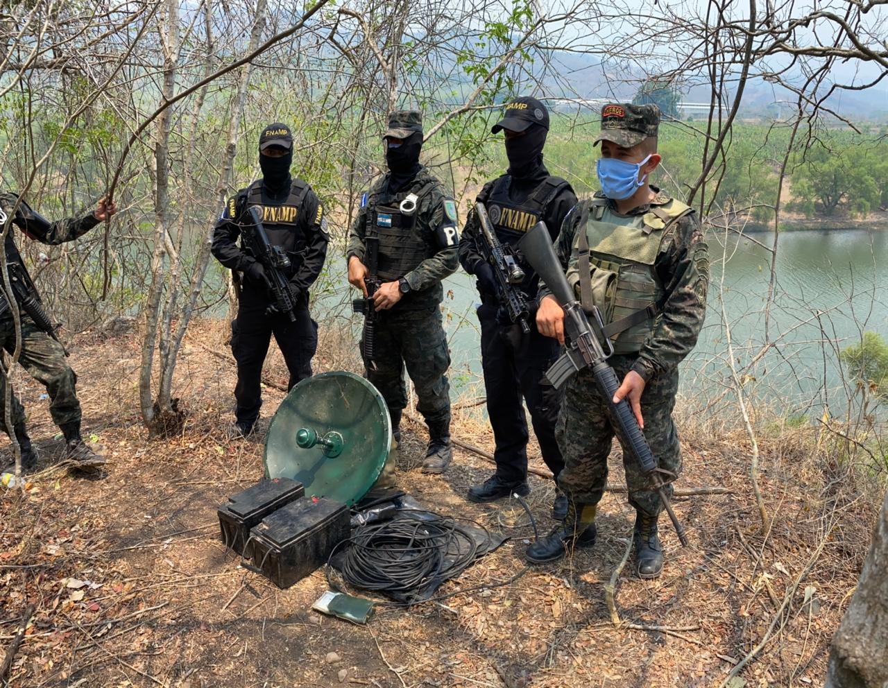 Con antena clandestina se comunicaban Privados de Libertad de "El Pozo".