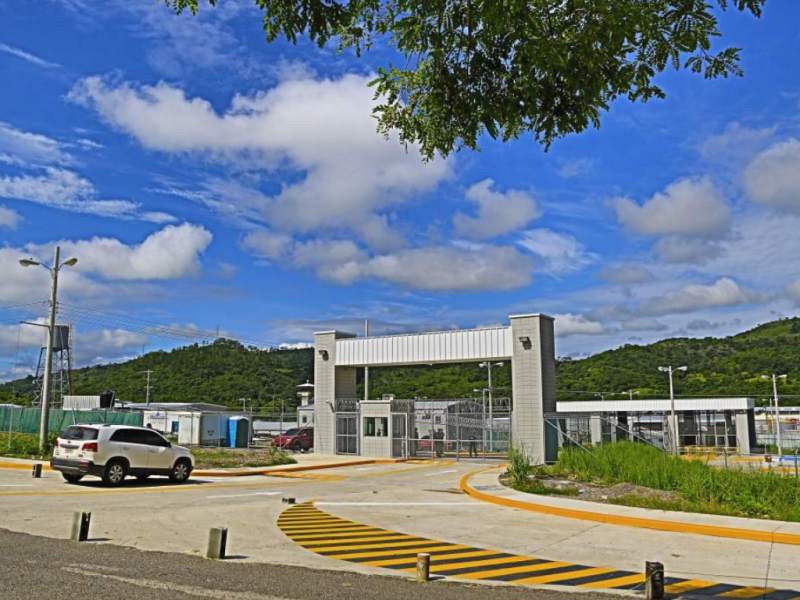 Investigan muerte por COVID-19 de un privado de libertad en "El Pozo".