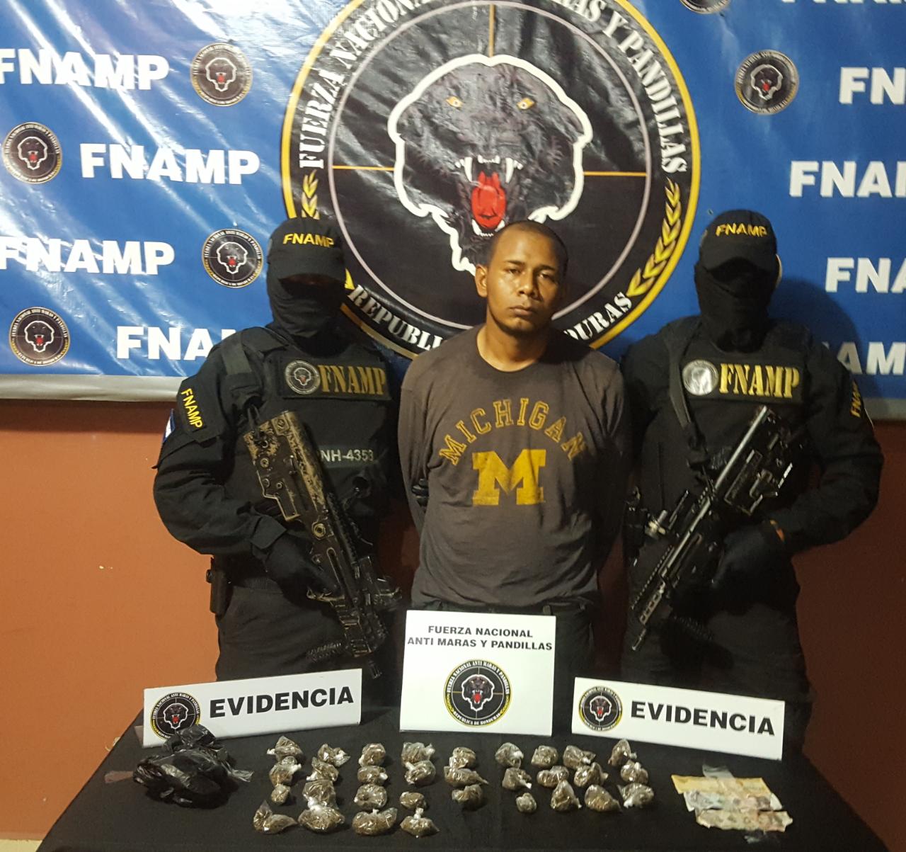 Capturan a "El Pelón" por el delito de tráfico de drogas.