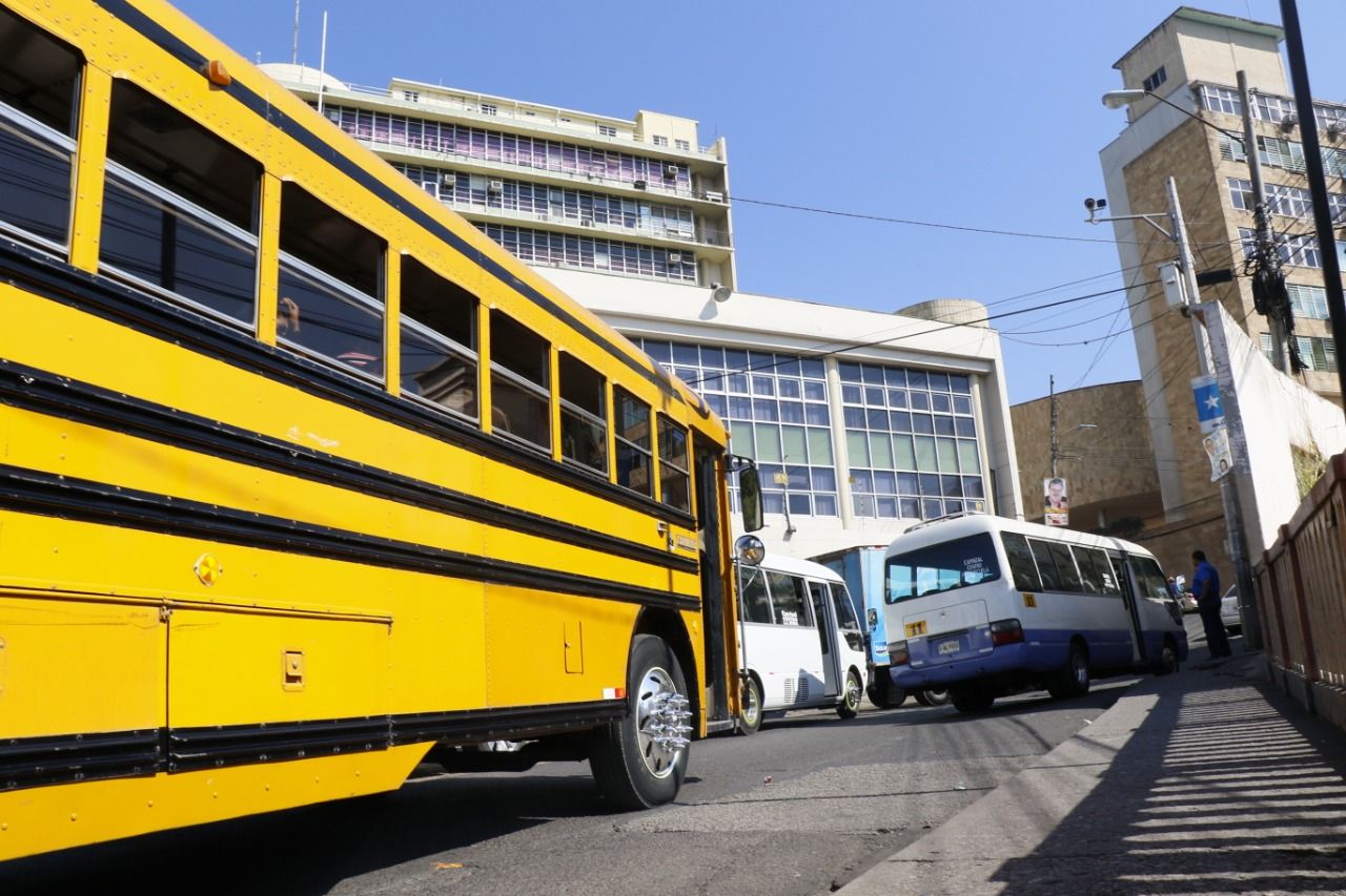 El IHTT autoriza la reactivación del transporte en varias zonas del país
