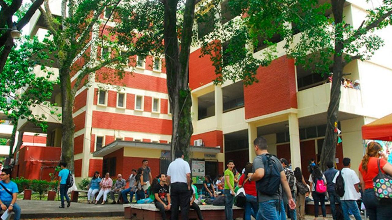 7 de septiembre: Inicia el tercer periodo académico de la UNAH-VS, pero de manera virtual