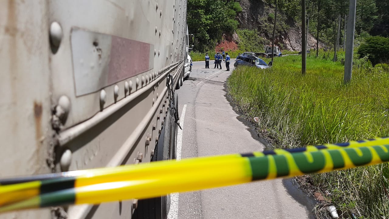 Dos mujeres mueren en accidente de tránsito.
