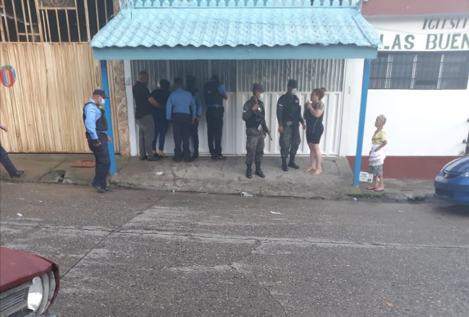 Masacre: acribillan a cinco hombres en el interior de negocio en colonia El Pedregalito