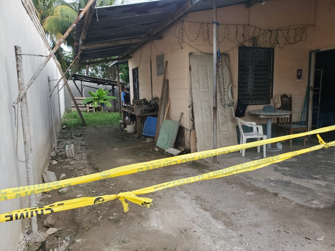 A machetazos asesinan a un hombre en la Lima.