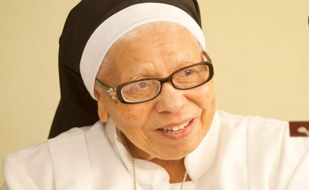 ¡Muere Sor María Rosa!.