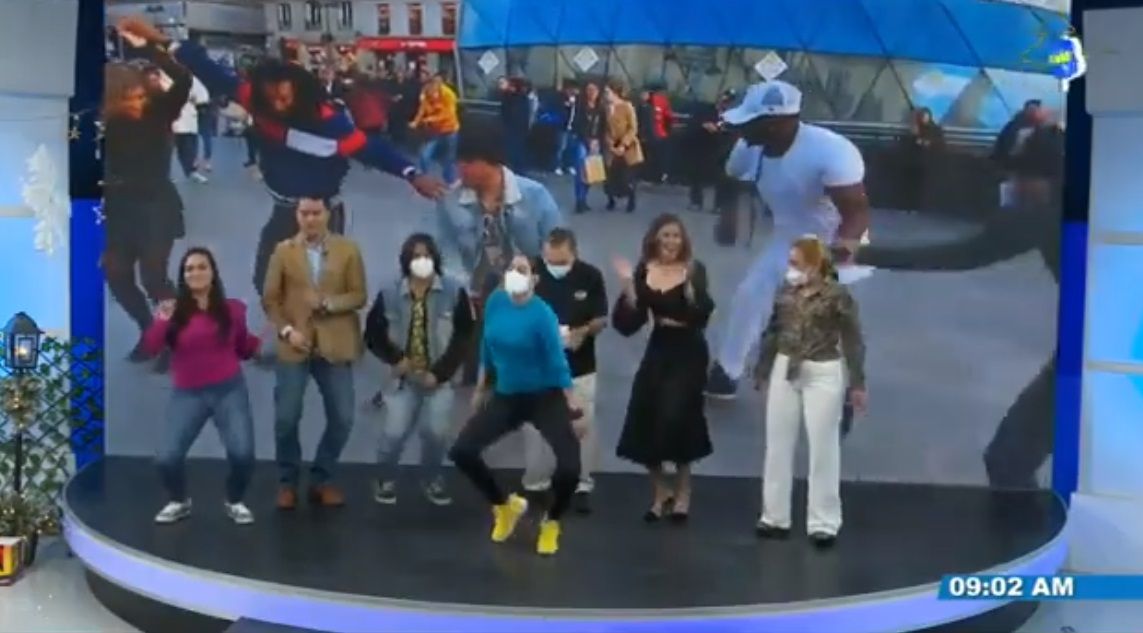 VÍDEO: Presentadores de Q´hubo TV bailan al ritmo playero.