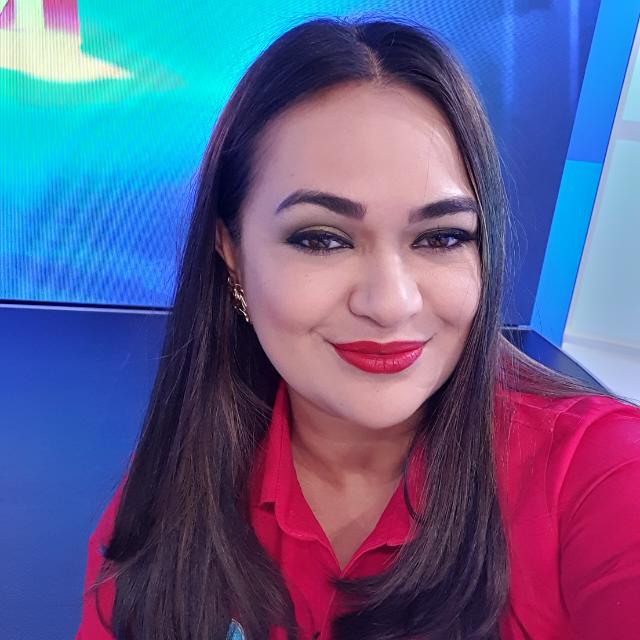 ¡En duda la soltería de Brenda Moncada!