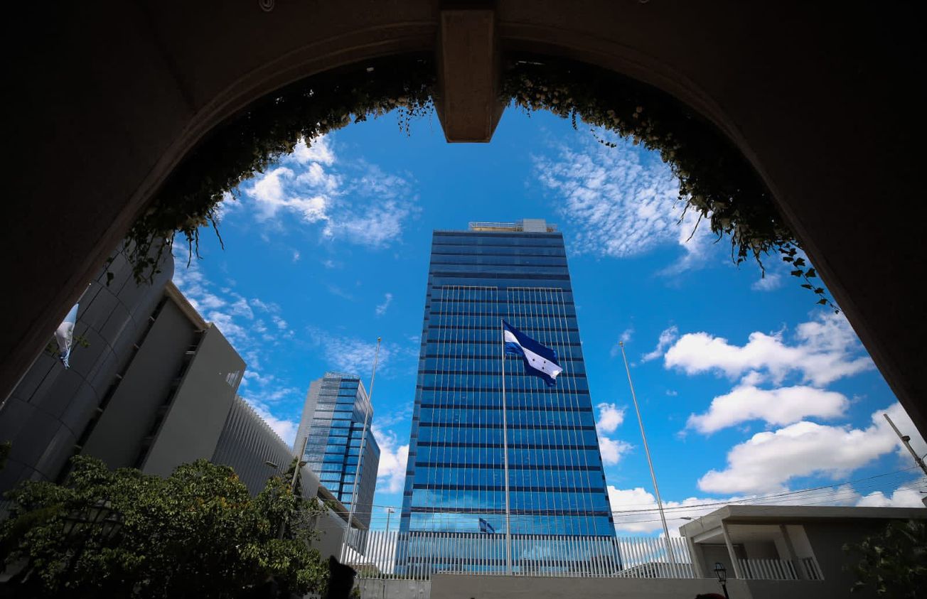 Inauguran el Centro Cívico Gubernamental