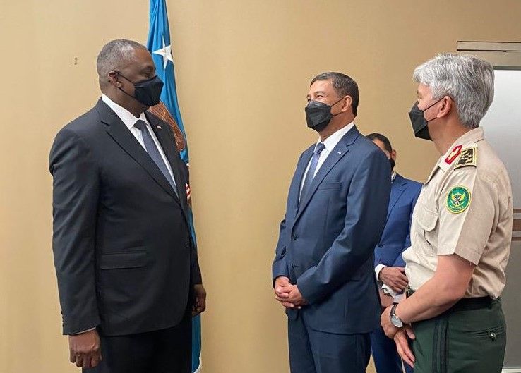 Secretarios de Defensa de Honduras y EE. UU. abordan temas para beneficio de la región