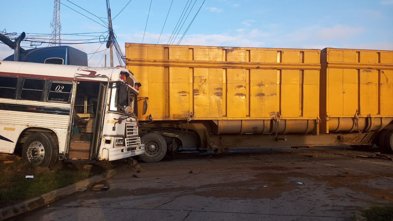 Camión cañero ocasiona fatal accidente en San Pedro Sula