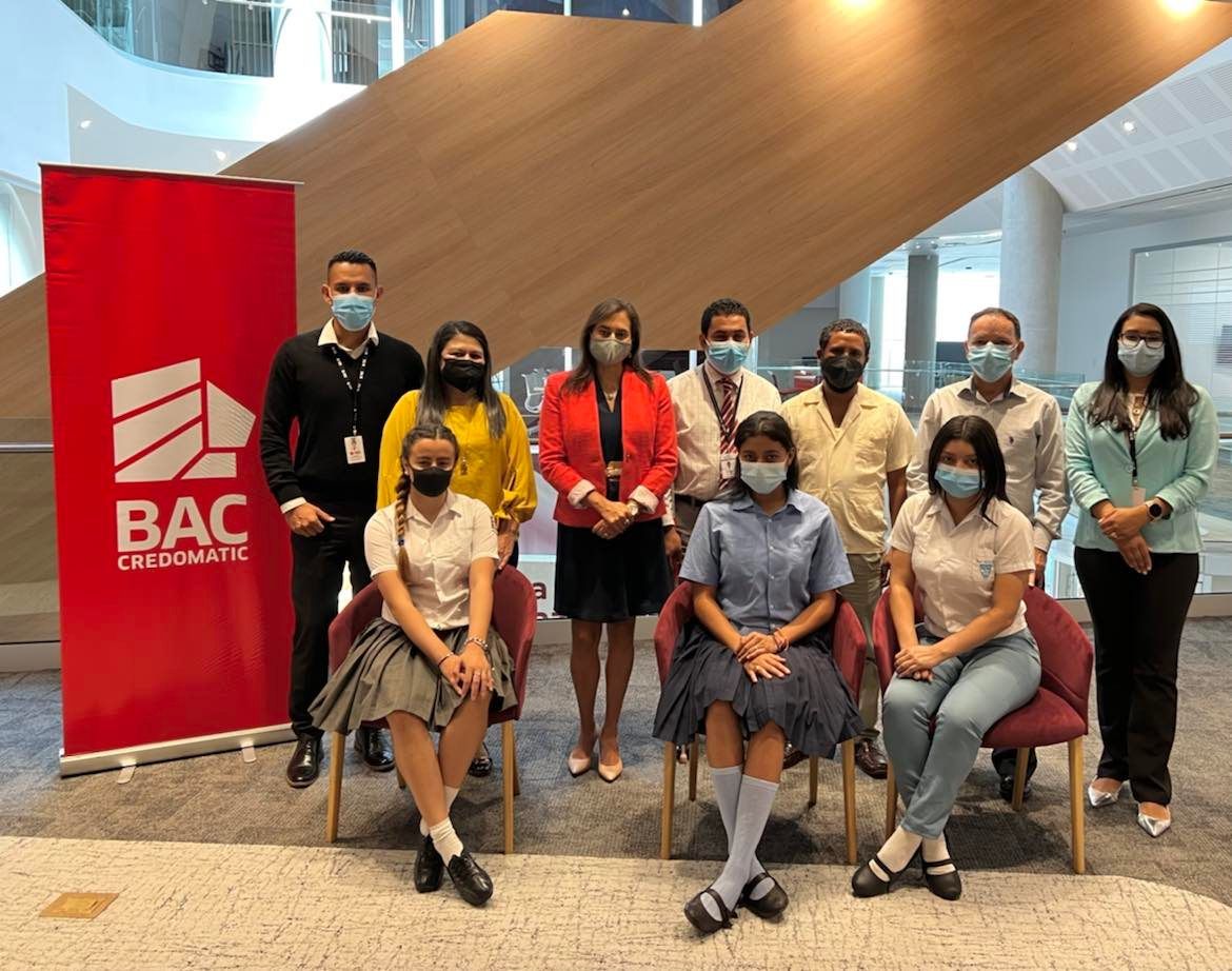 Los Colaboradores BAC se comprometen con la educación de Honduras