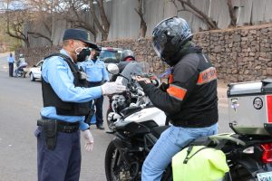 La Policía Nacional realiza constantes operativos en distintos puntos de Honduras. 